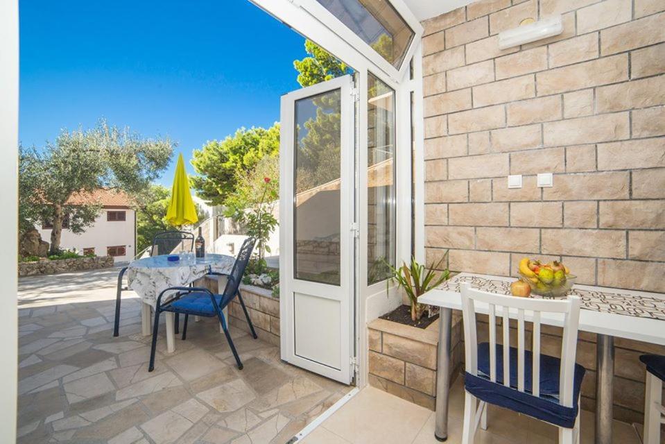 Apartmani Stipan Брела Екстериор снимка